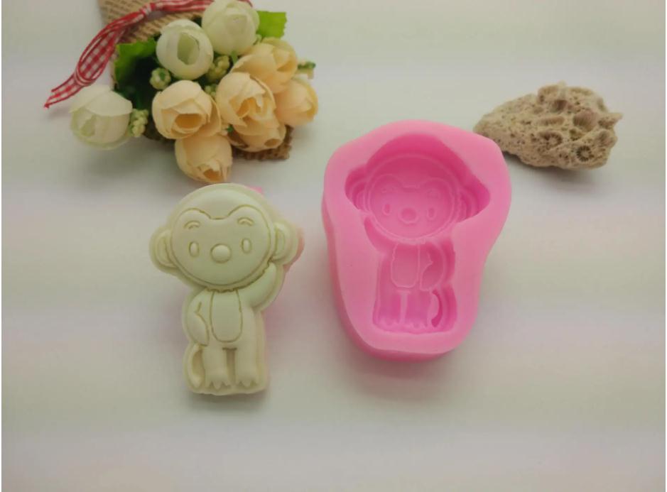 模具硅膠制品用什么才能清洗干凈 ？