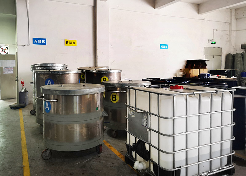 模具硅膠未到時間就出現脫模的原因 ？